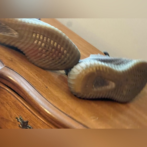 Original Yeezy 350 boosts - Picture 7 of 7